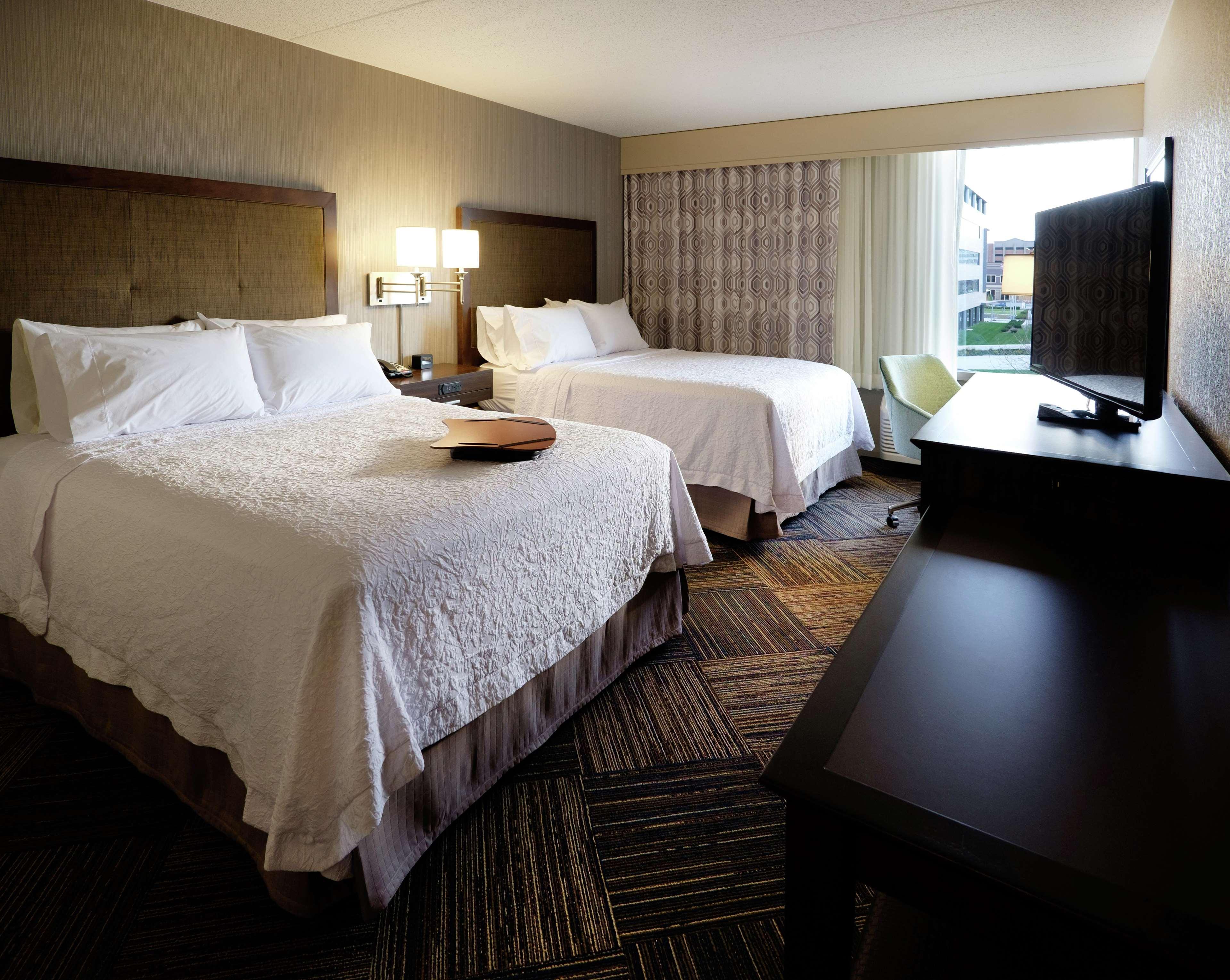 Hampton Inn Green Bay Downtown Bagian luar foto