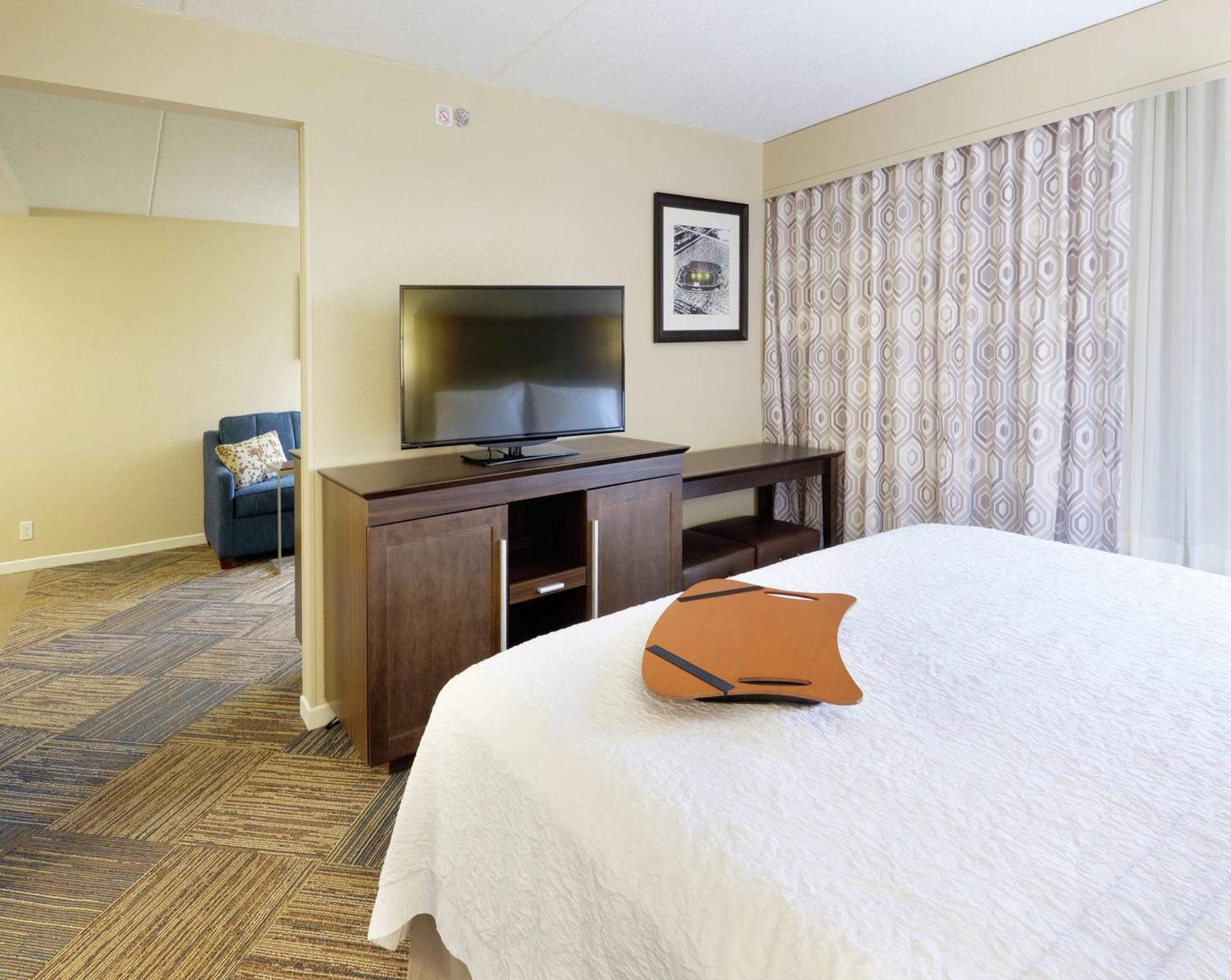 Hampton Inn Green Bay Downtown Bagian luar foto